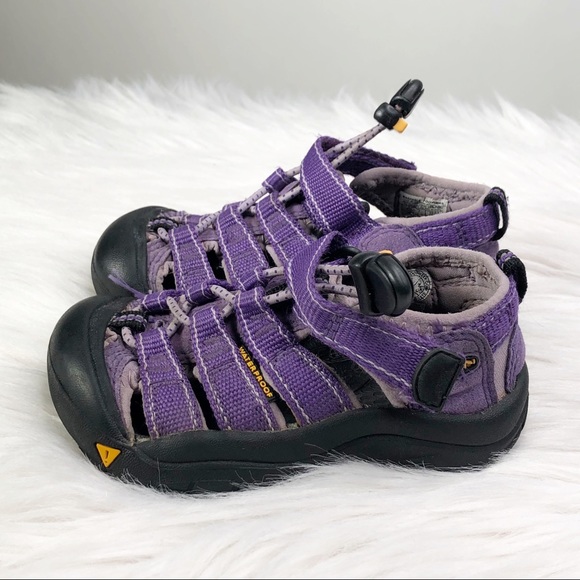 kids purple sandals